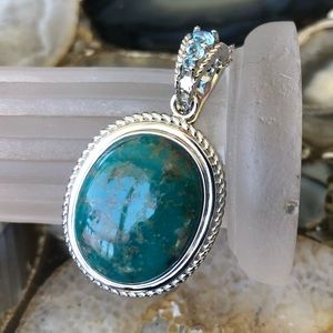 Gem insider oval turquoise & topaz pendant